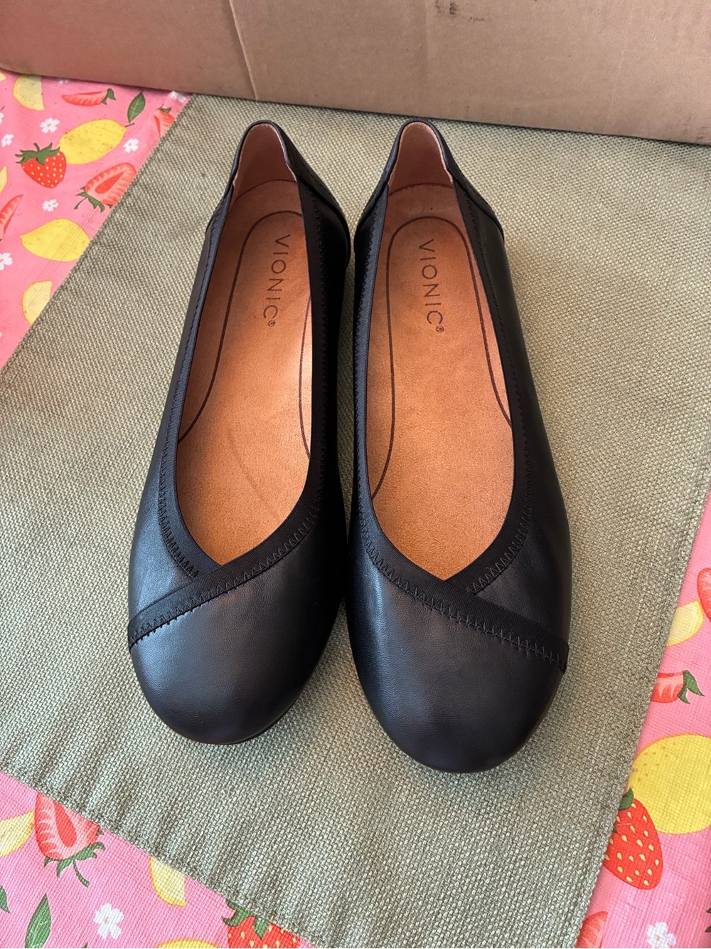 Vionic Black Leather Slip-On Ballet Flats